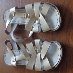 Salt water sandal gold color unknown size see picture
